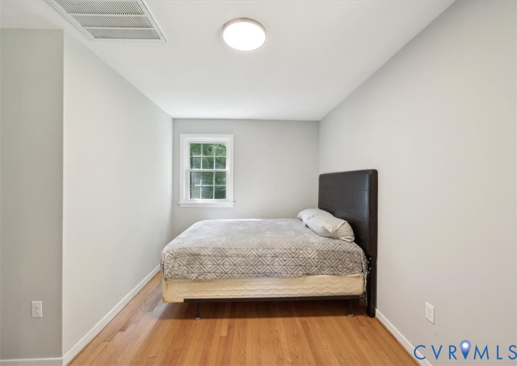 112 Webster Rd