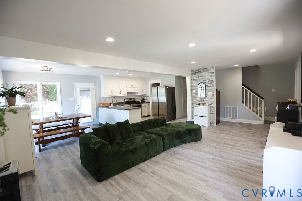 14001 Camouflage Ct