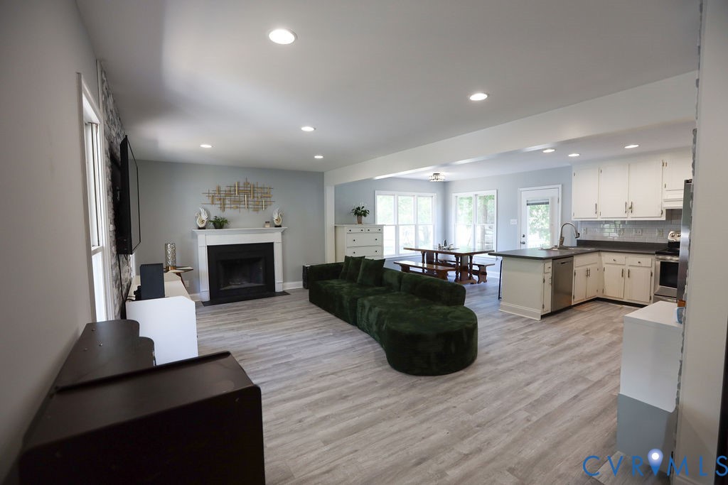 14001 Camouflage Ct