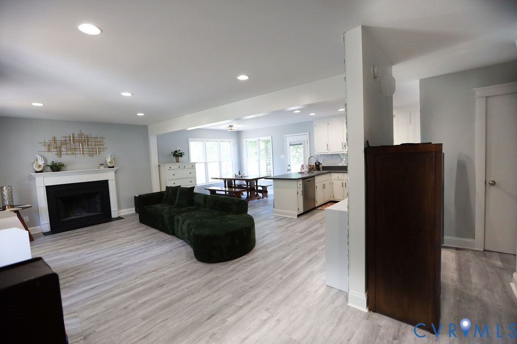 14001 Camouflage Ct