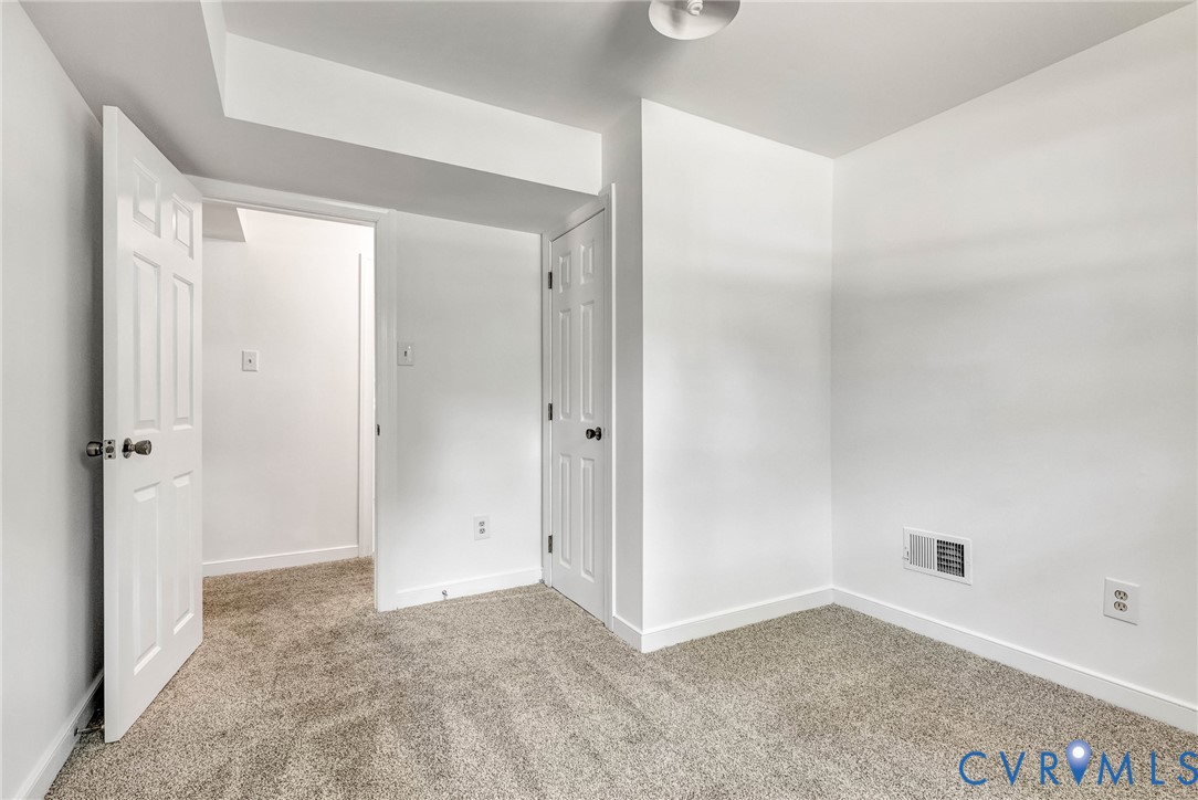 9609 N Verlinda Ct