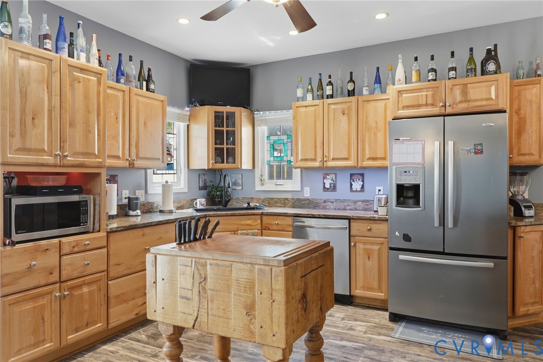 10517 Genito Ln