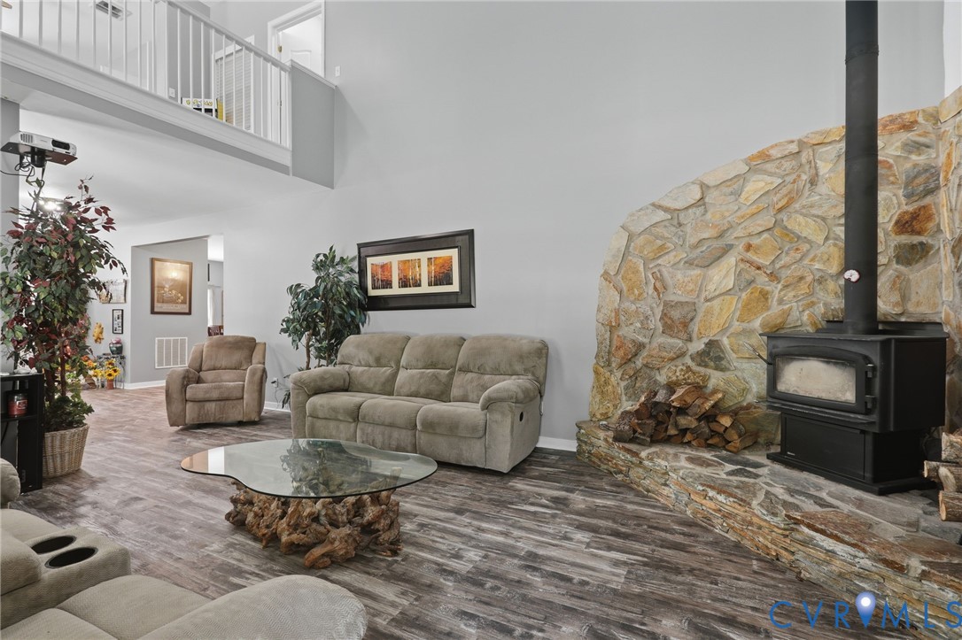 10517 Genito Ln