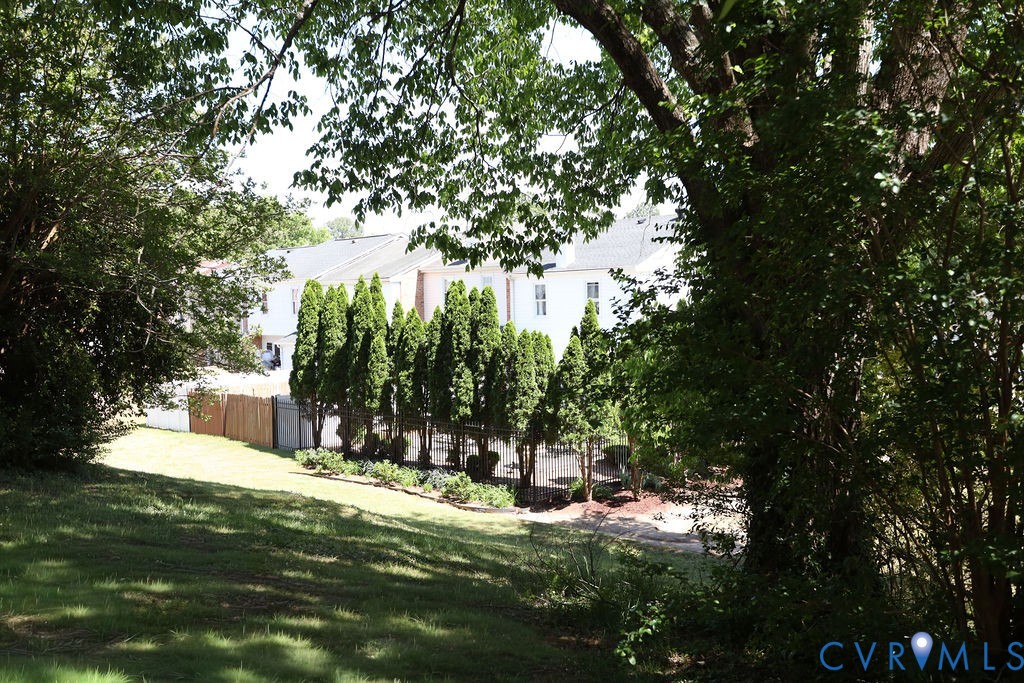 4409 Foxfire Ln