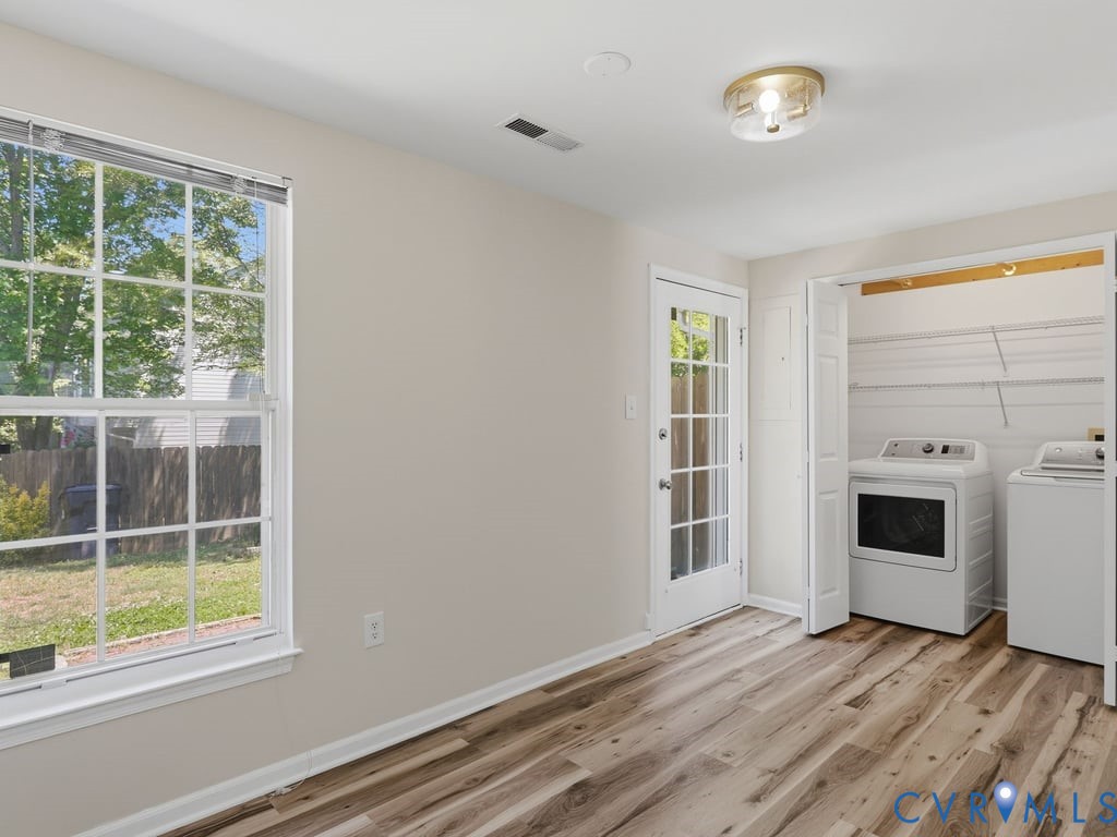 3041 Montfort Loop