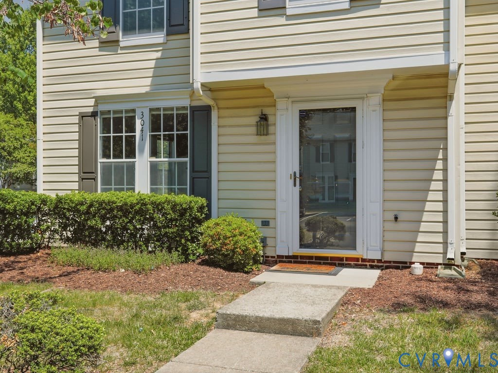 3041 Montfort Loop