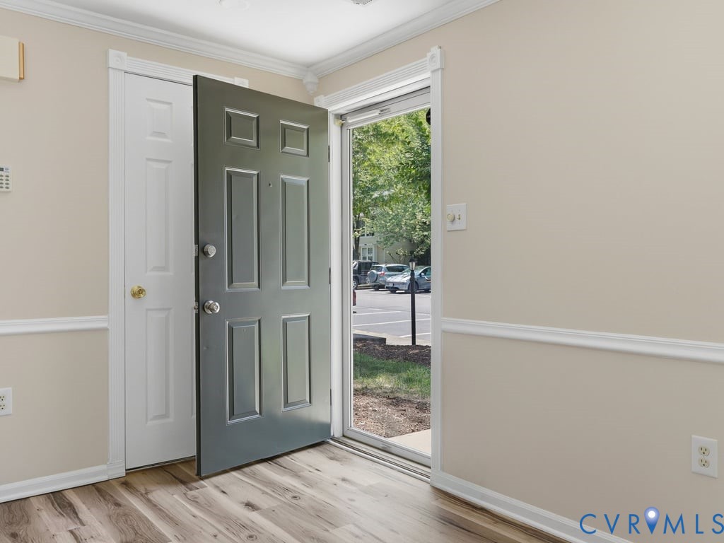 3041 Montfort Loop