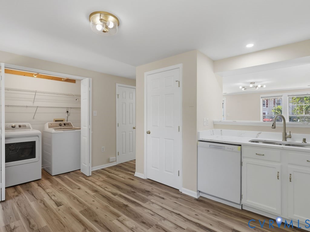 3041 Montfort Loop