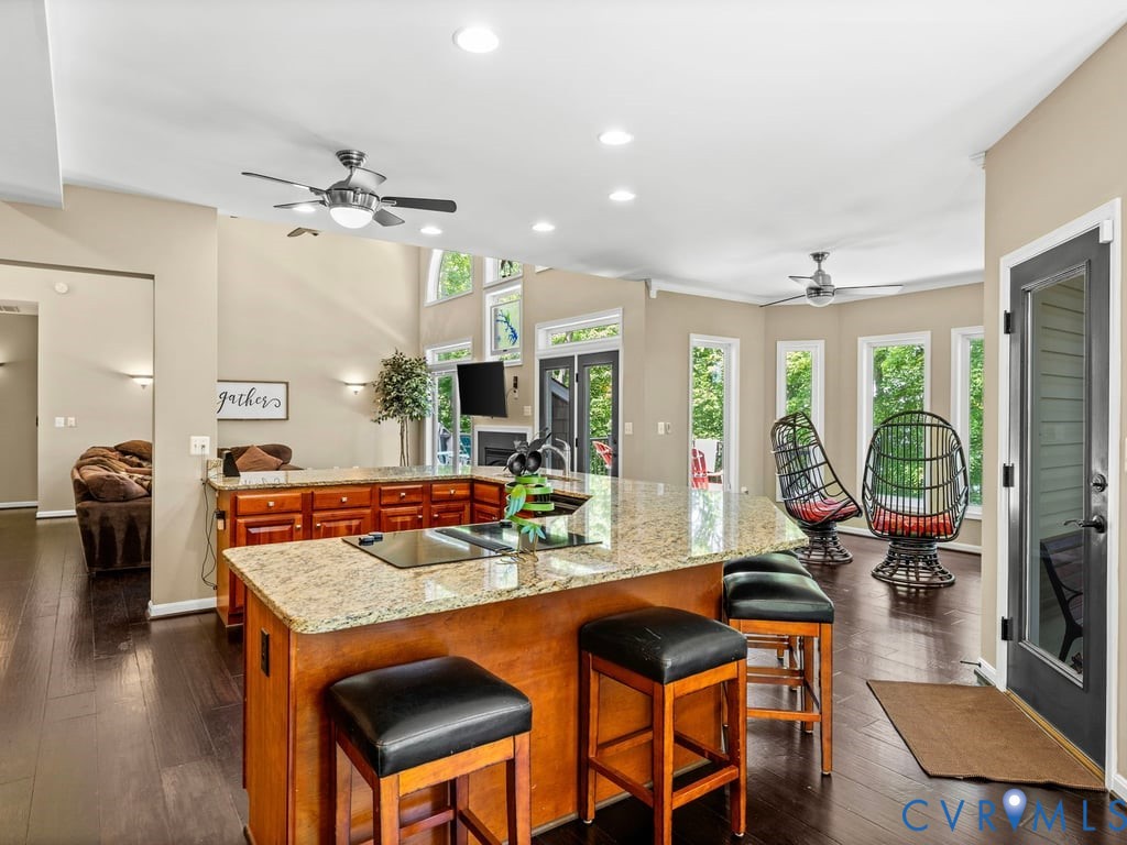 6108 Hidden View Dr