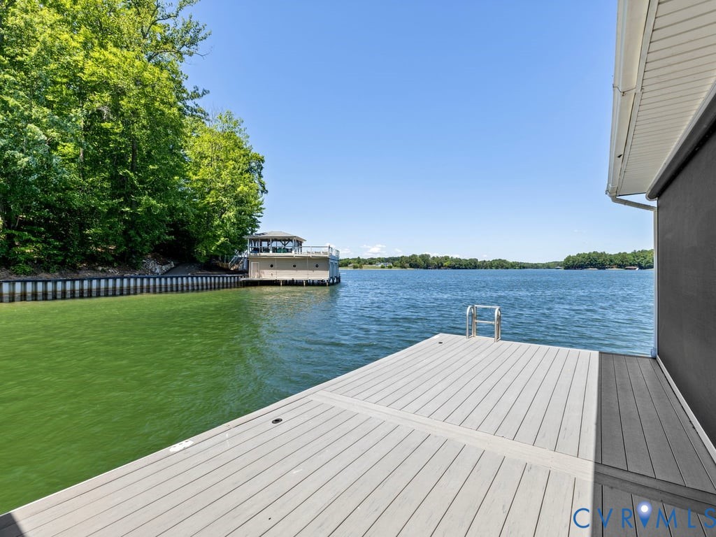 6108 Hidden View Dr