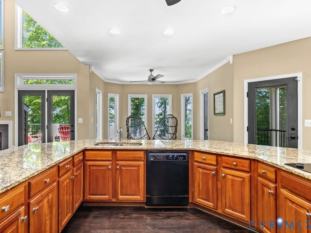 6108 Hidden View Dr