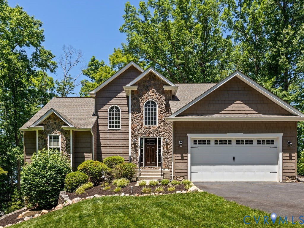 6108 Hidden View Dr