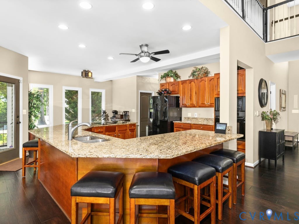 6108 Hidden View Dr