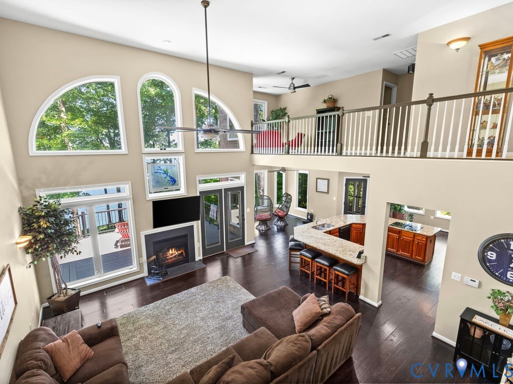 6108 Hidden View Dr