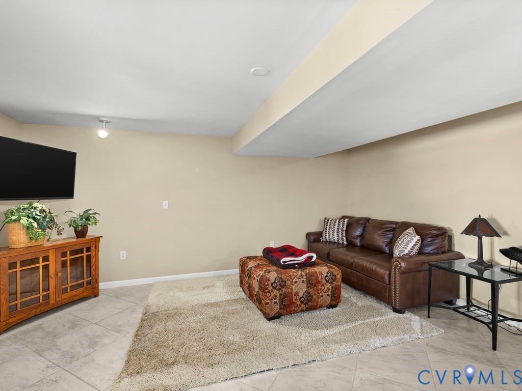 6108 Hidden View Dr