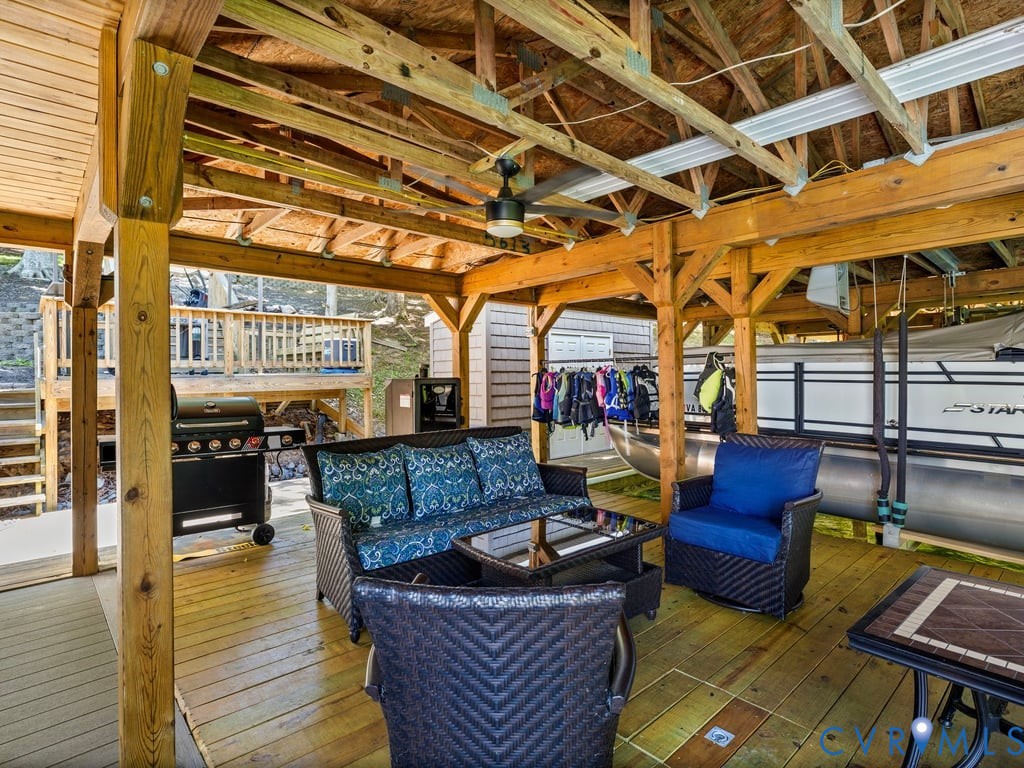 6108 Hidden View Dr