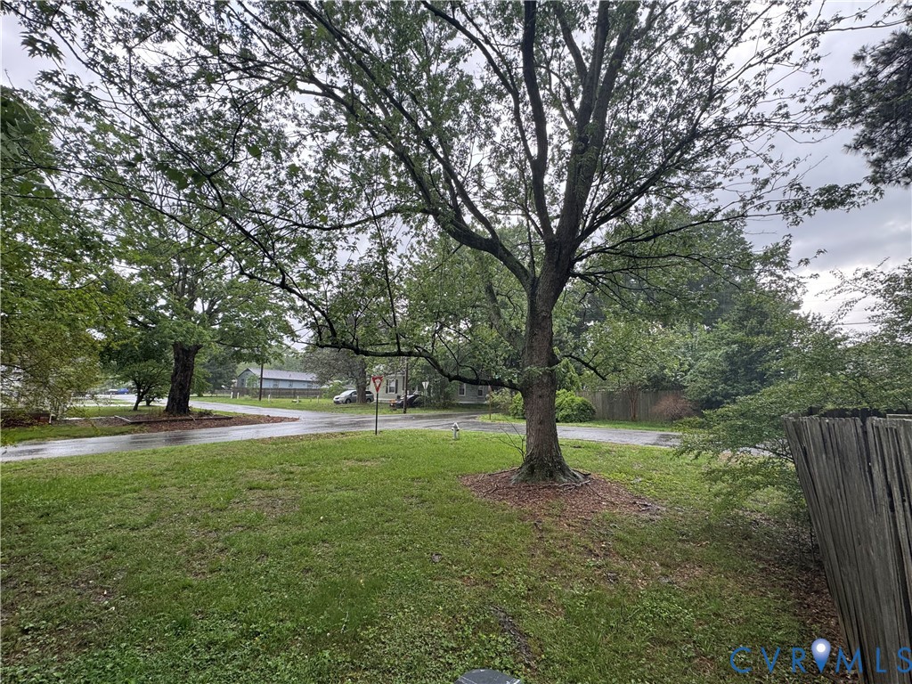 201 Bridge St