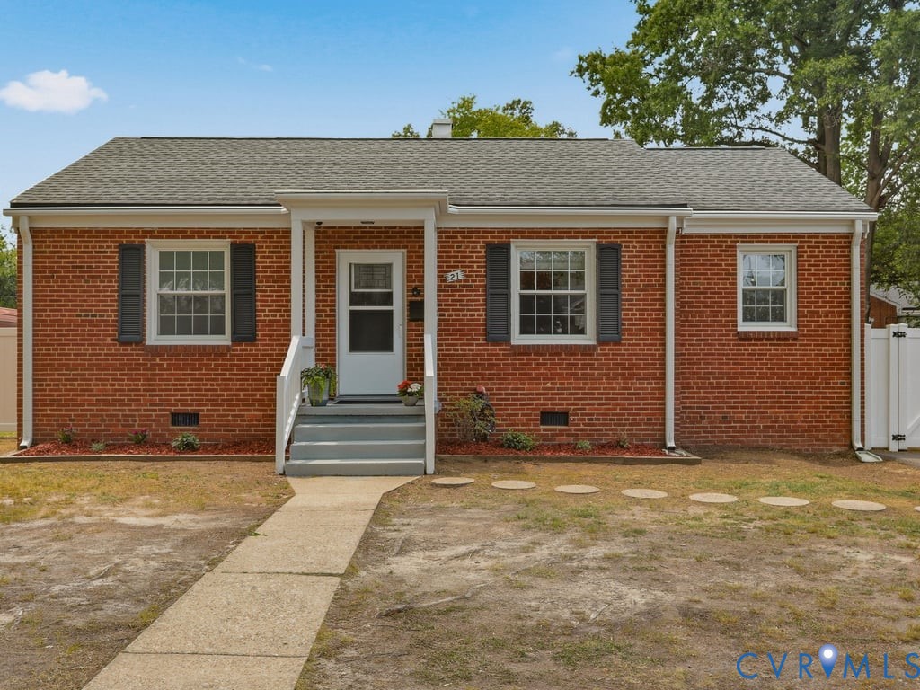 21 Monterey Ave