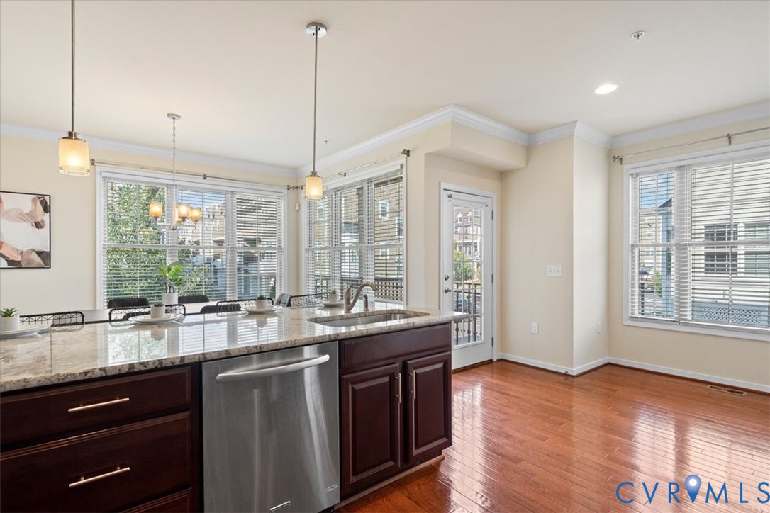 3910 Village Commons Walk