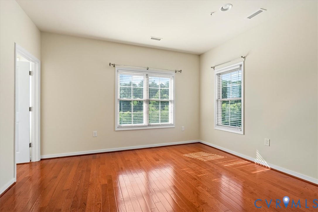 3910 Village Commons Walk