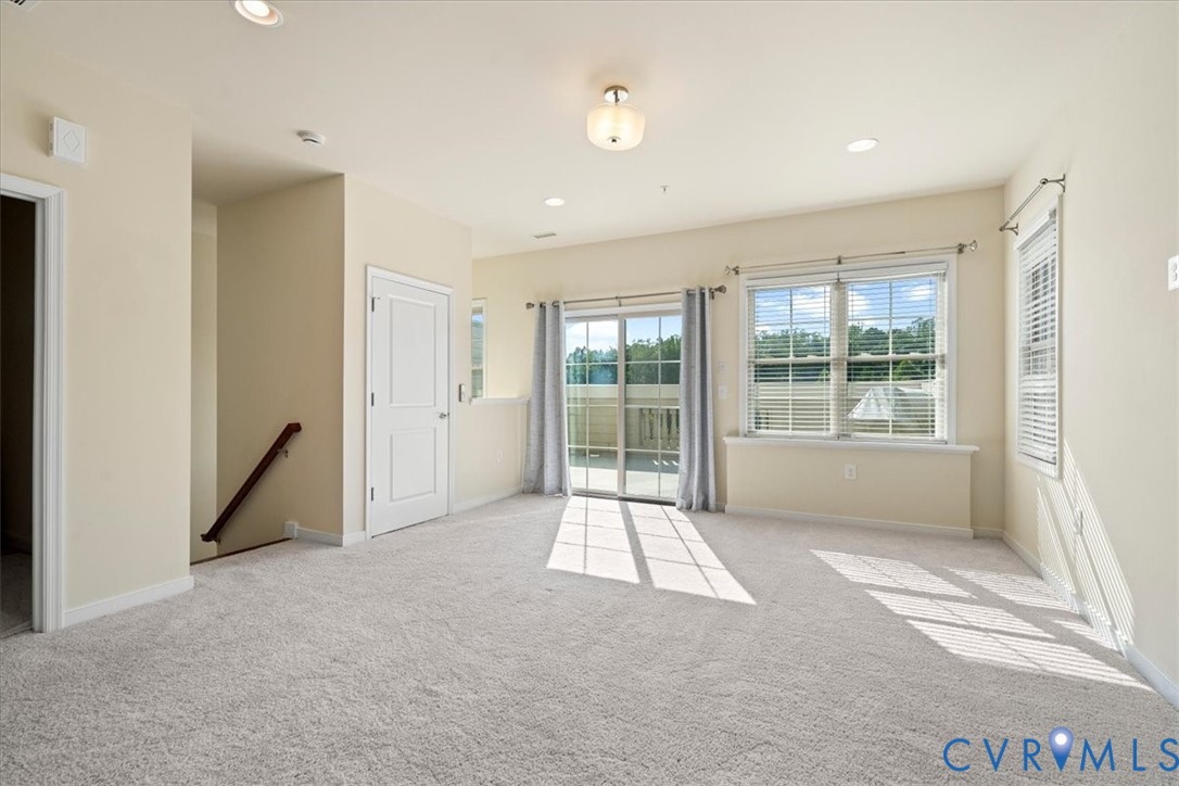 3910 Village Commons Walk
