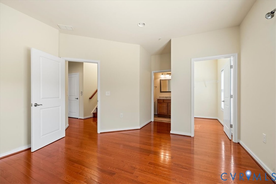 3910 Village Commons Walk