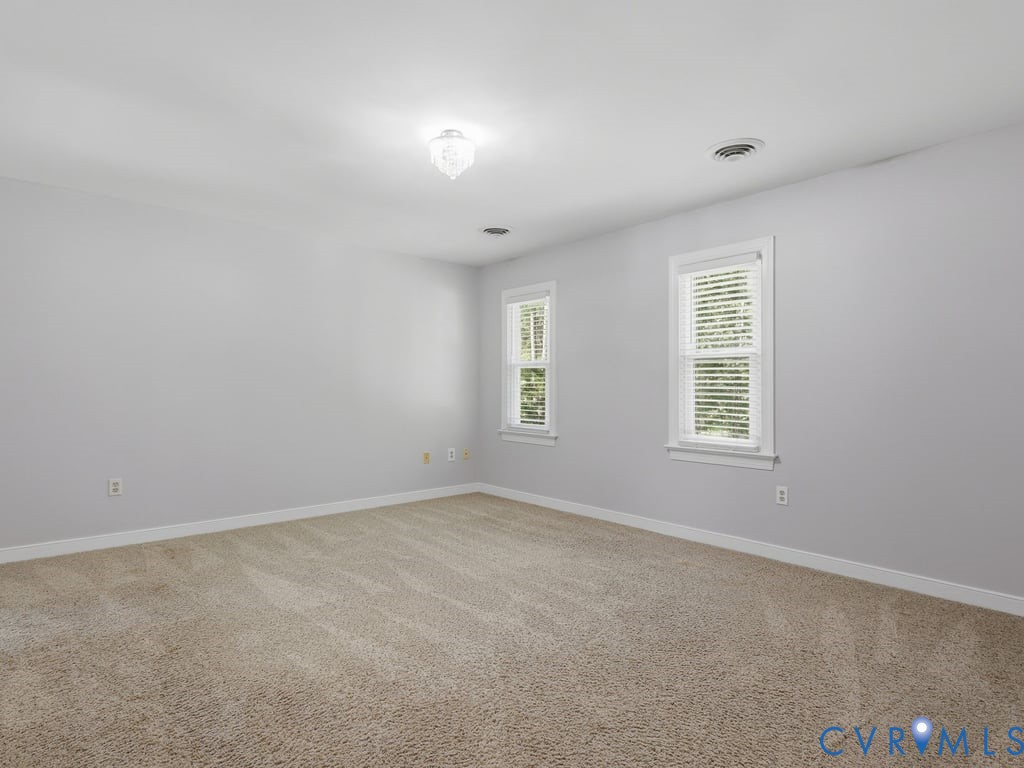 2331 Moseley Rd