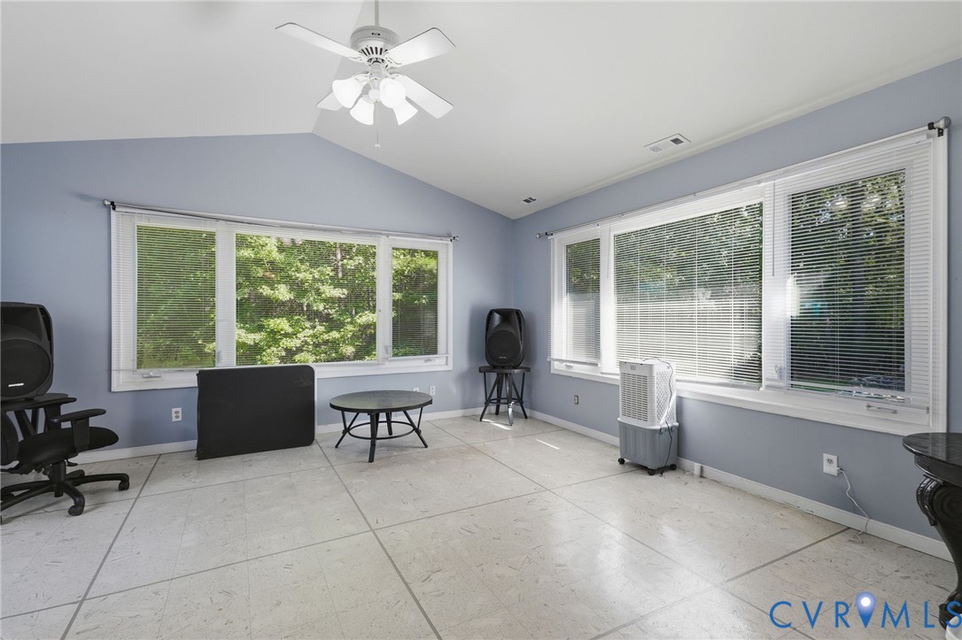 15946 Saint Peters Church Rd