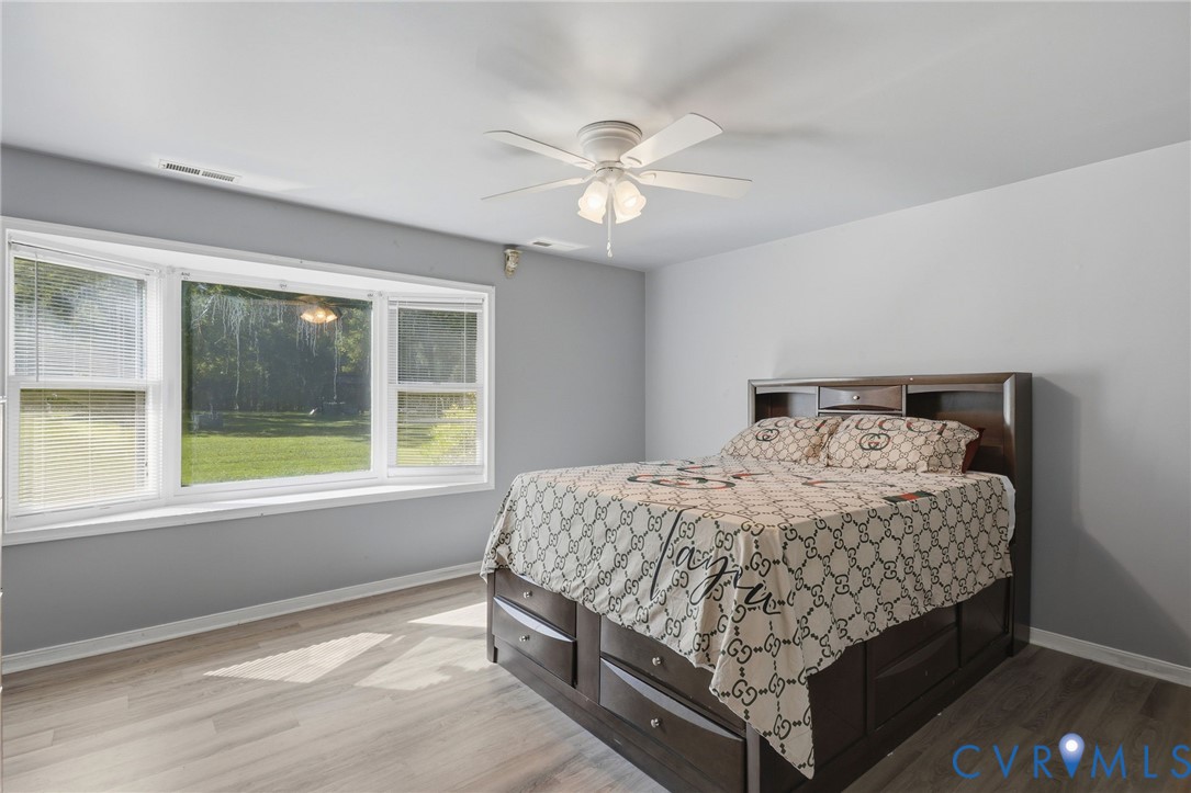15946 Saint Peters Church Rd