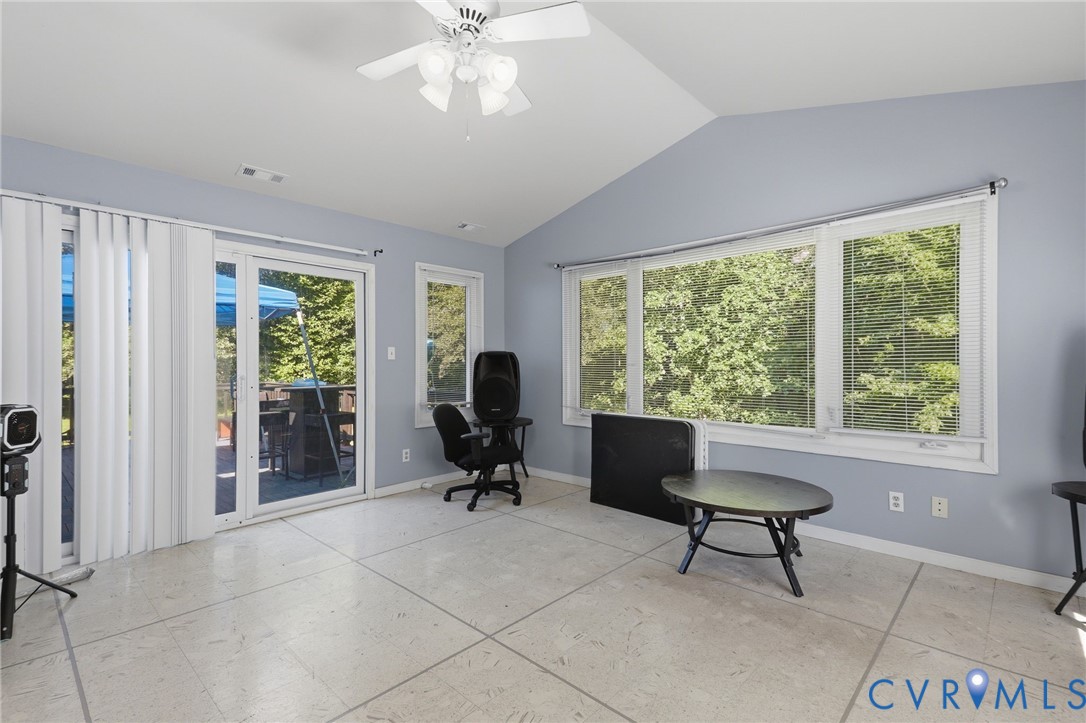 15946 Saint Peters Church Rd