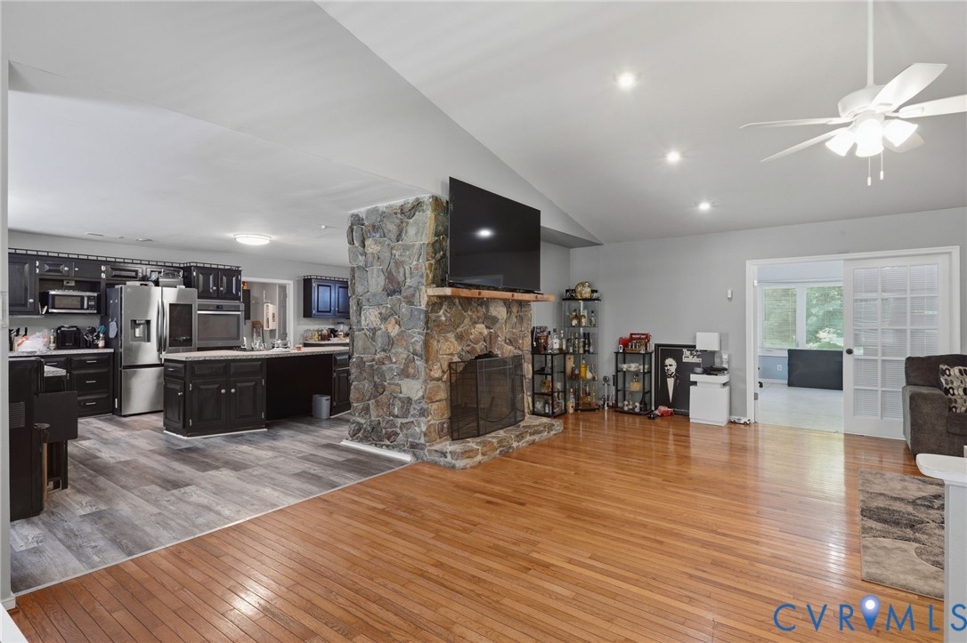 15946 Saint Peters Church Rd
