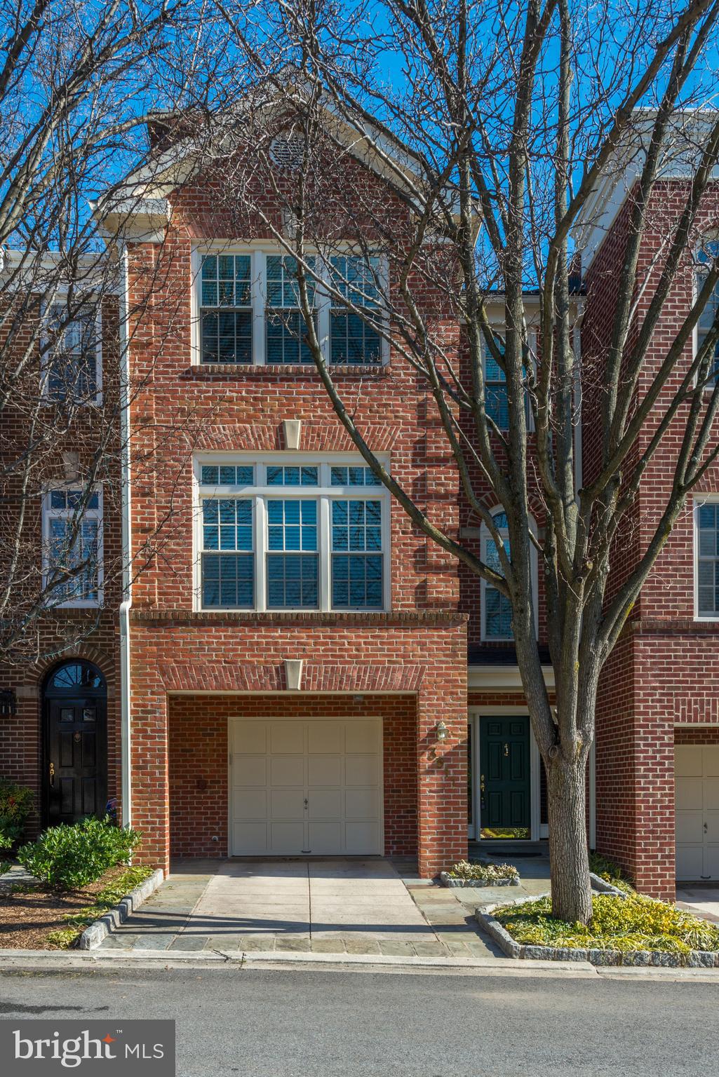 3911 Ivy Terrace Ct NW