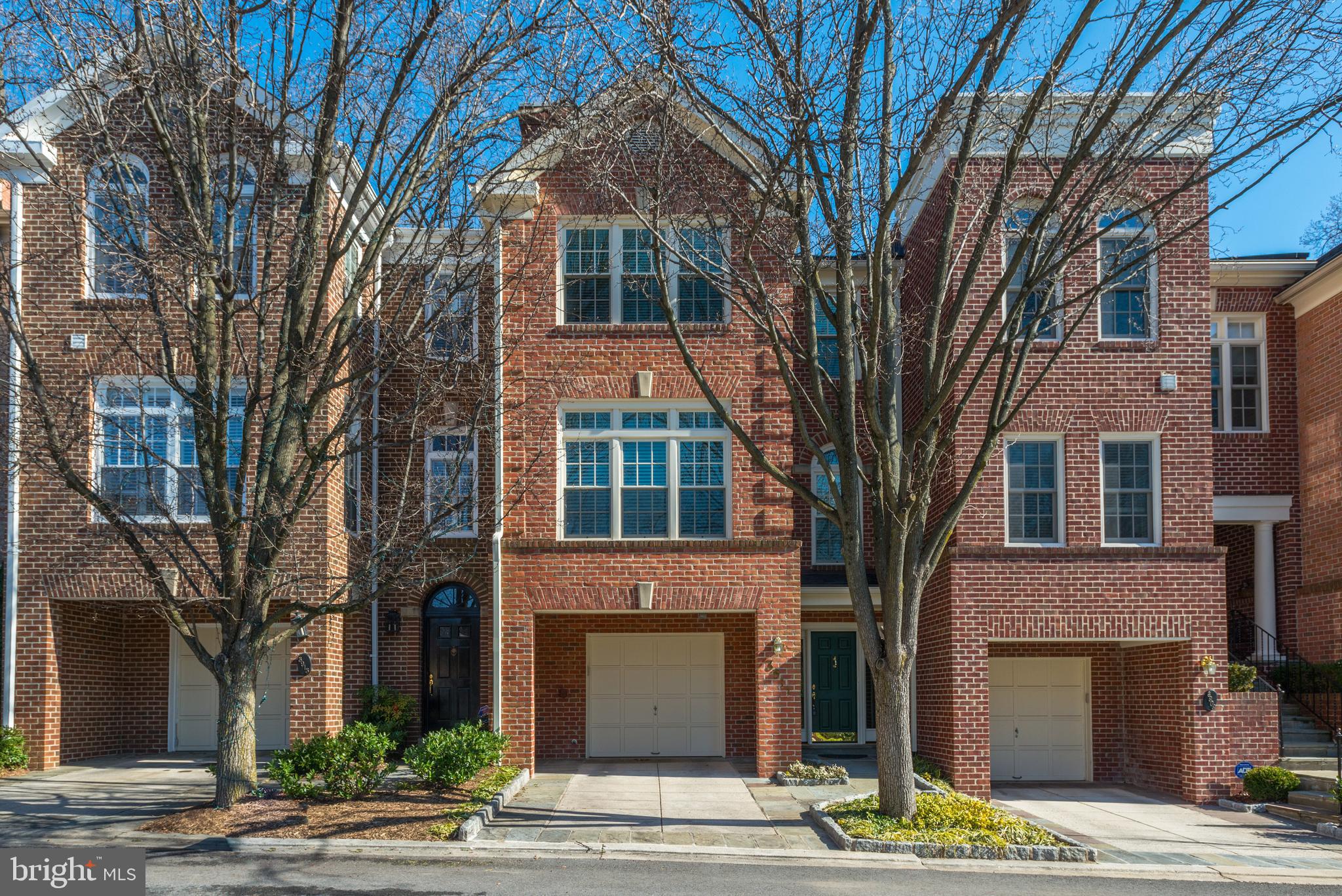 3911 Ivy Terrace Ct NW