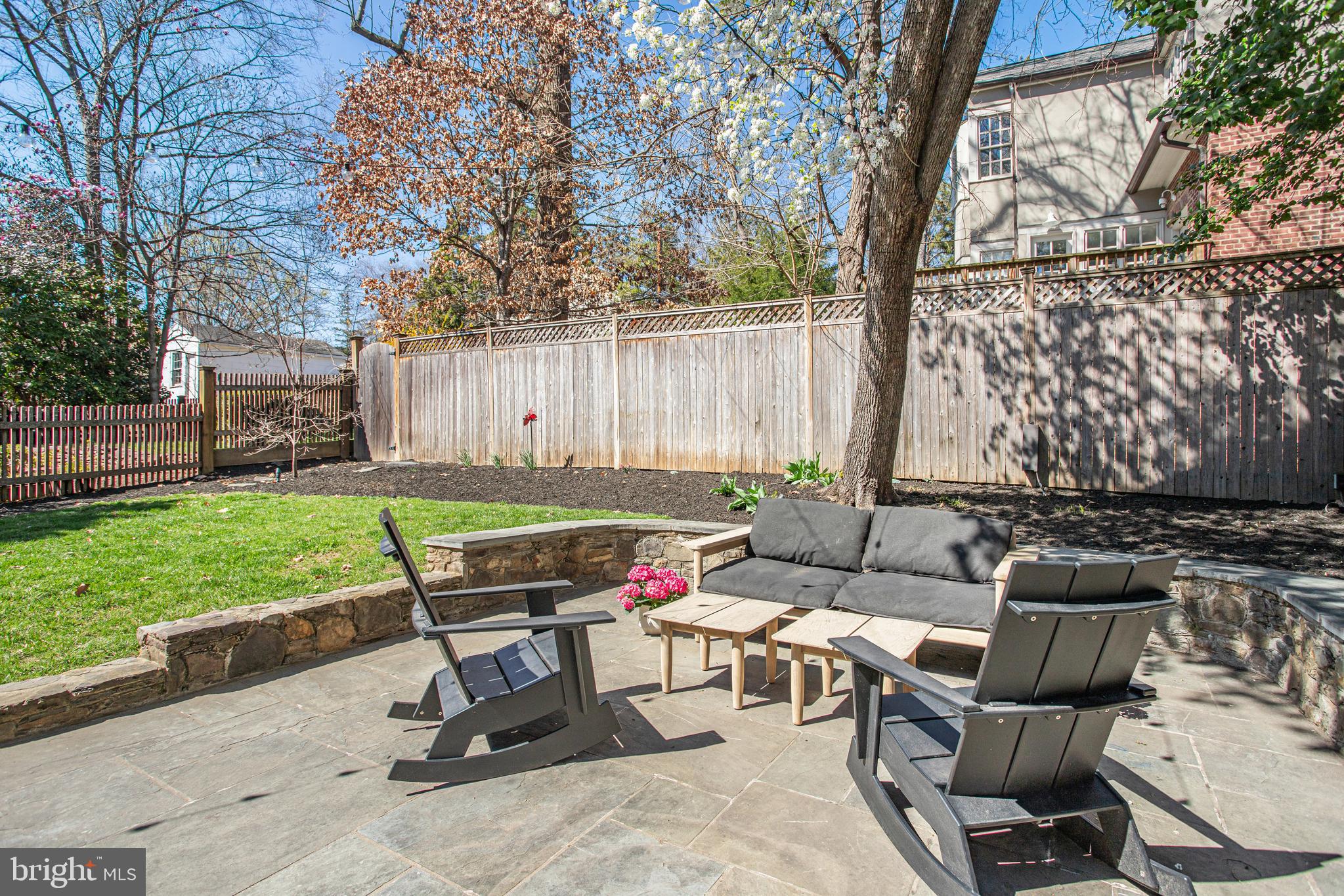 3703 Legation St NW