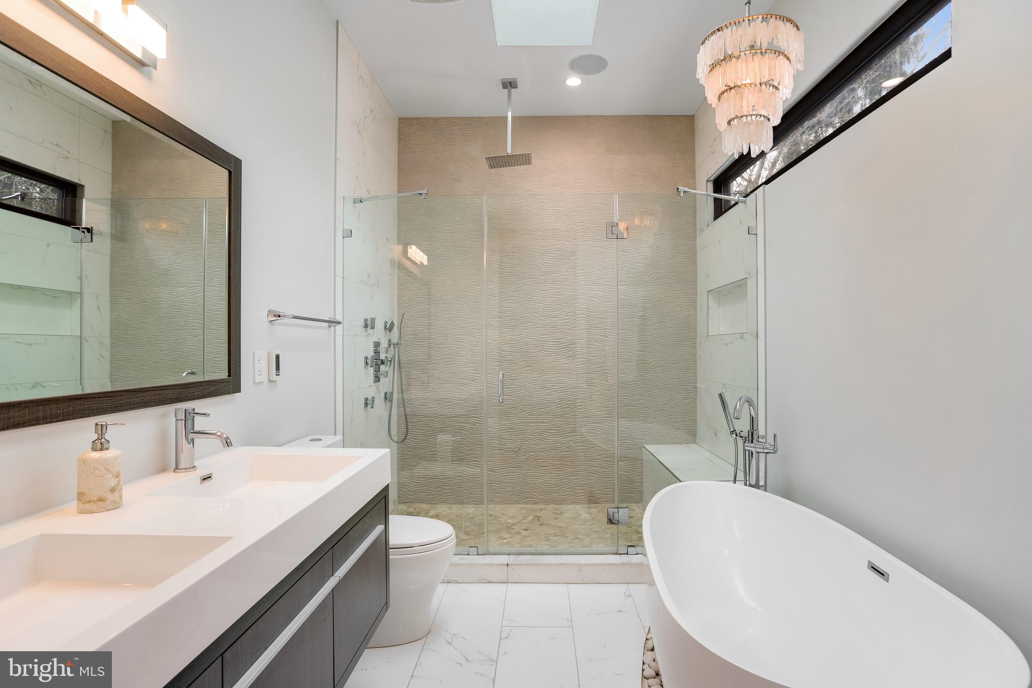 2927 ARIZONA AVENUE NW