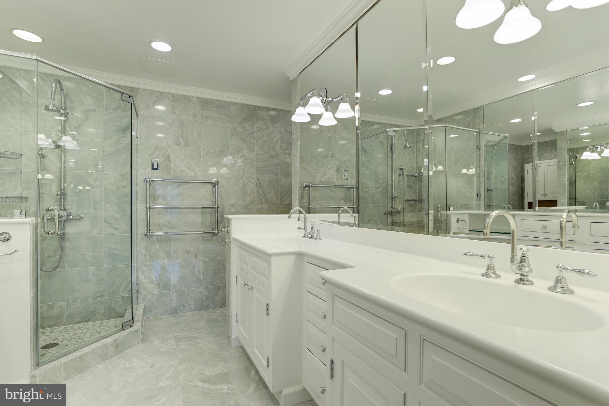 3911 IVY TERRACE COURT NW