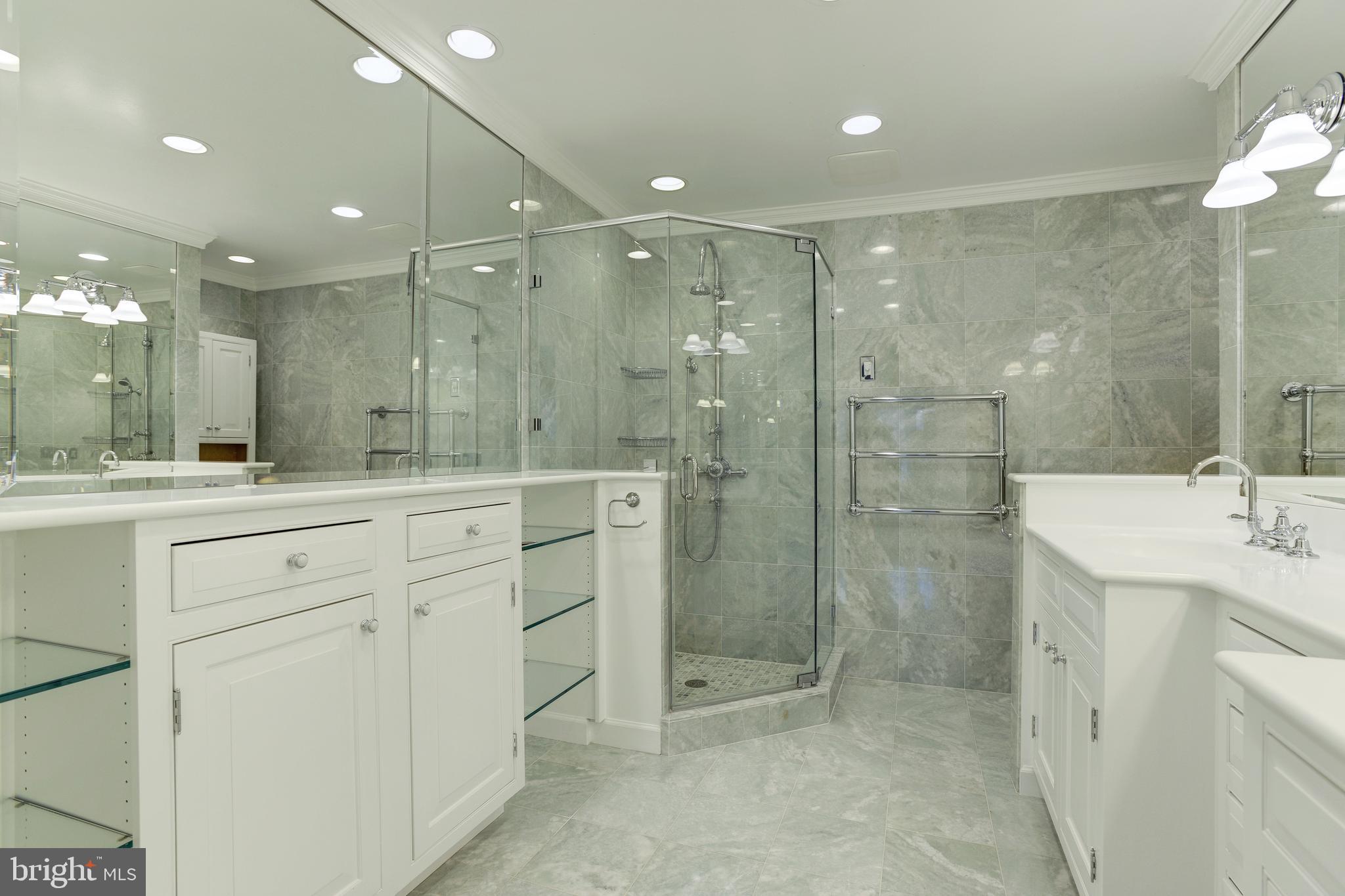 3911 IVY TERRACE COURT NW