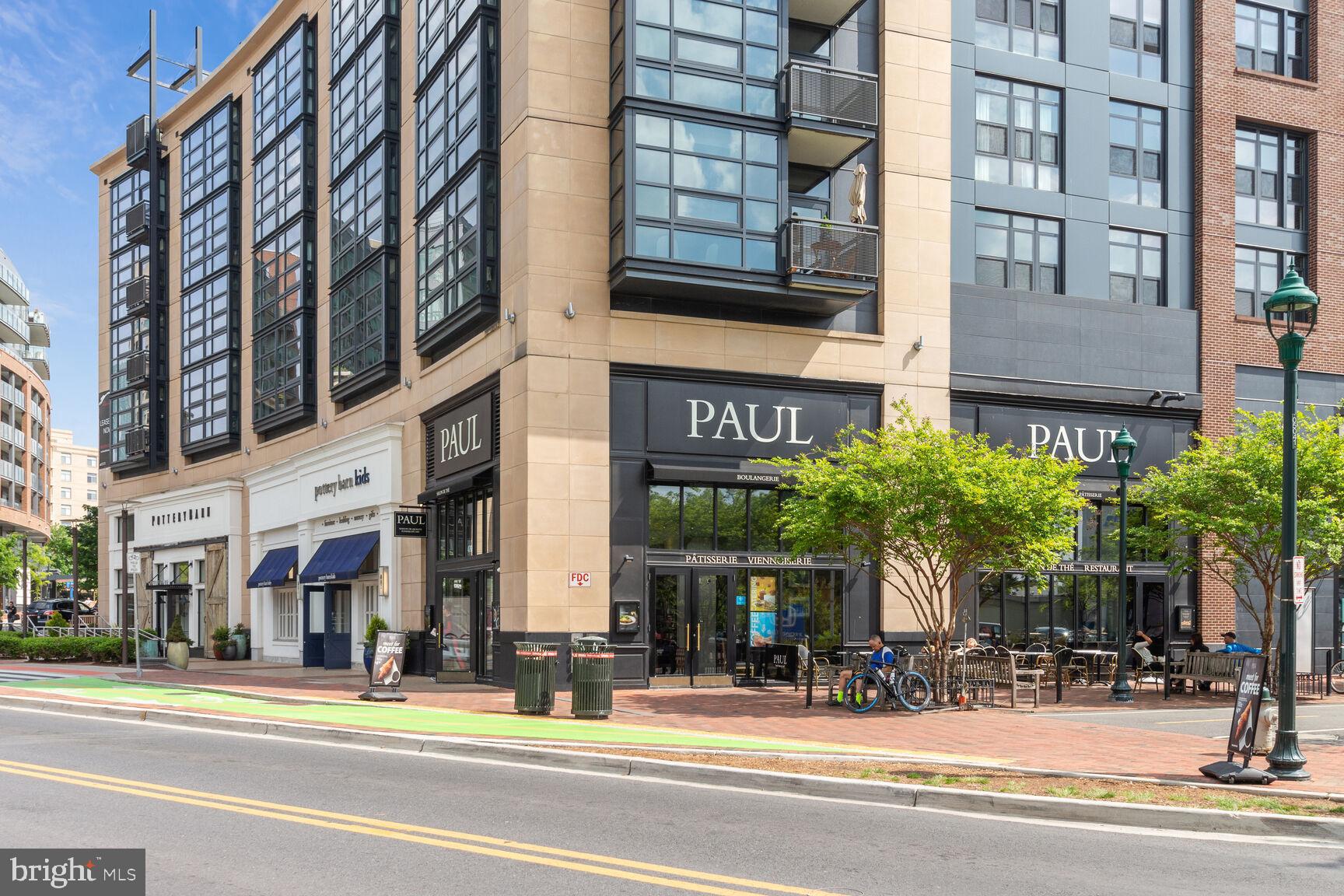 4960 FAIRMONT AVE #1104