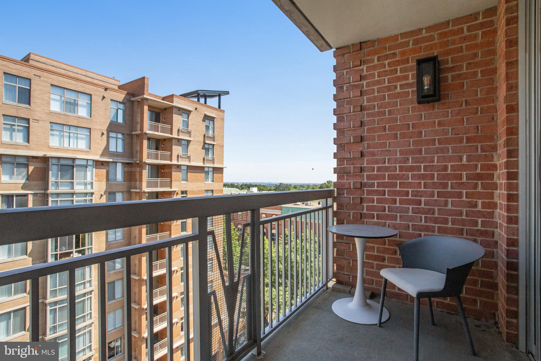 1020 N HIGHLAND ST #905