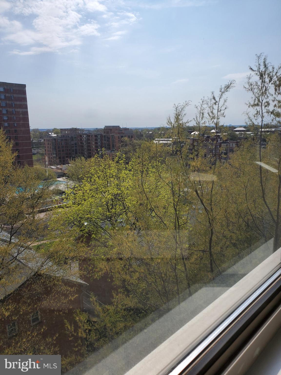 1276 N WAYNE ST #825