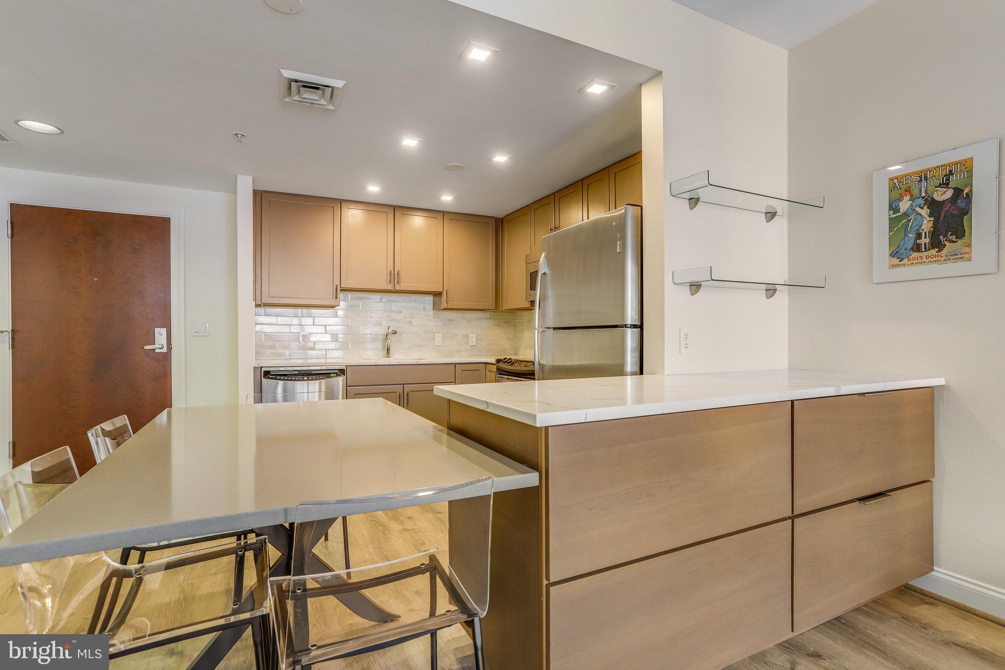 1020 N HIGHLAND STREET 905