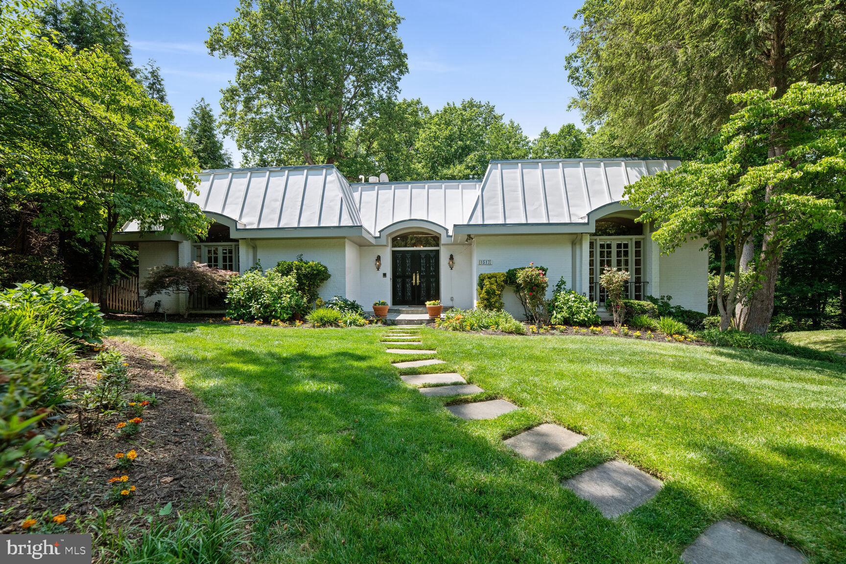 1517 Highwood DRIVE