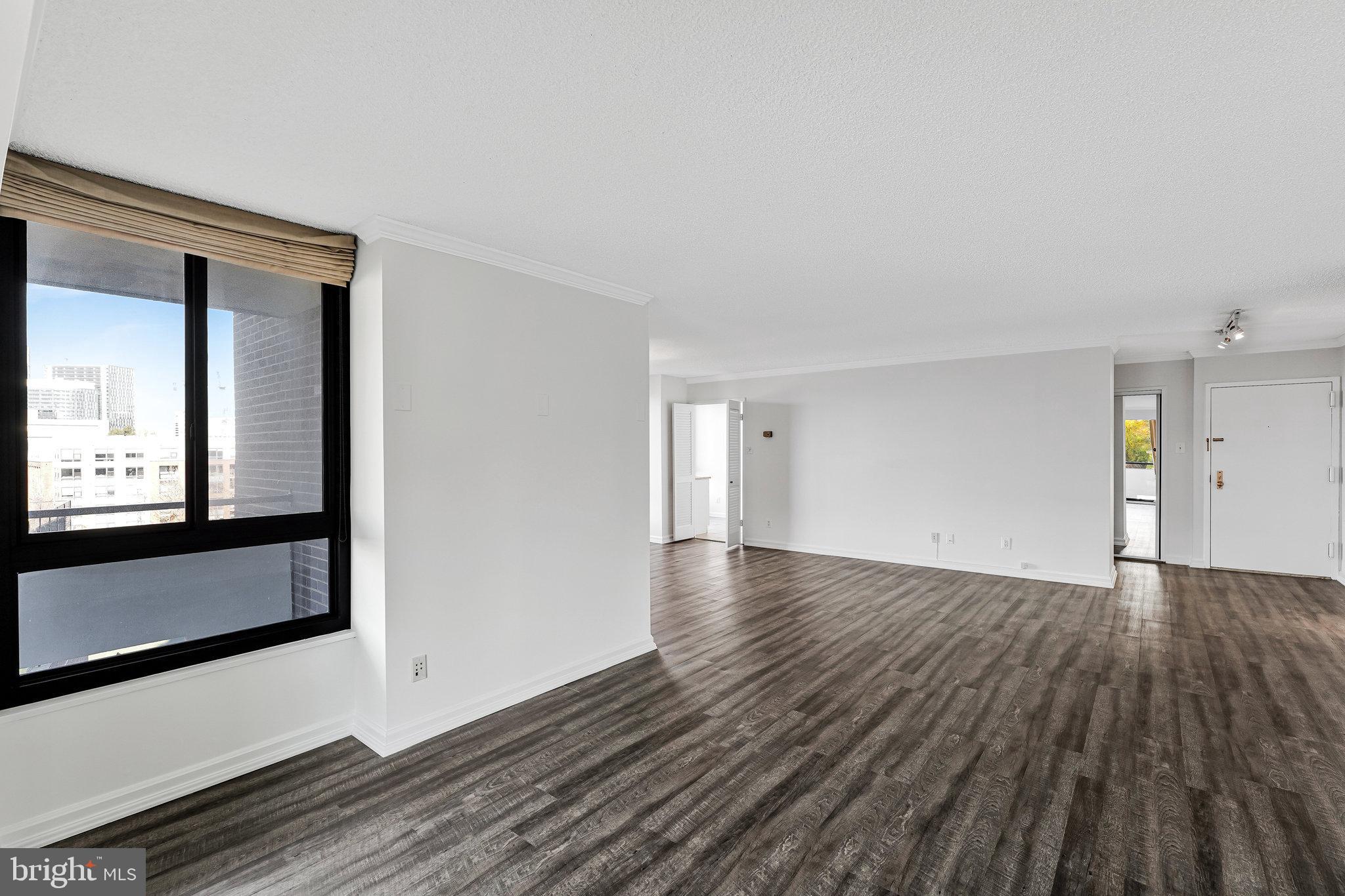 1800 OLD MEADOW ROAD 302