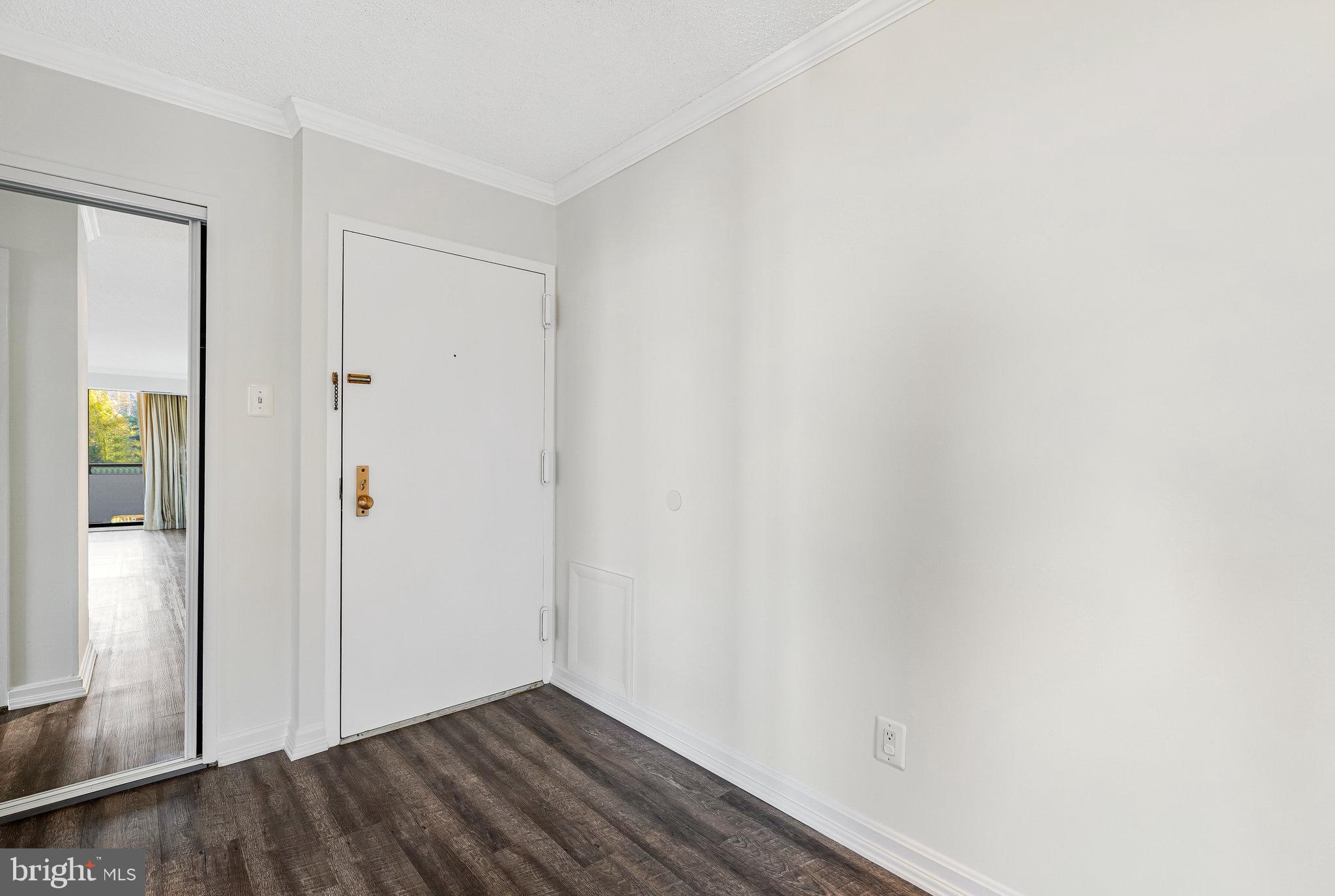 1800 OLD MEADOW ROAD 302