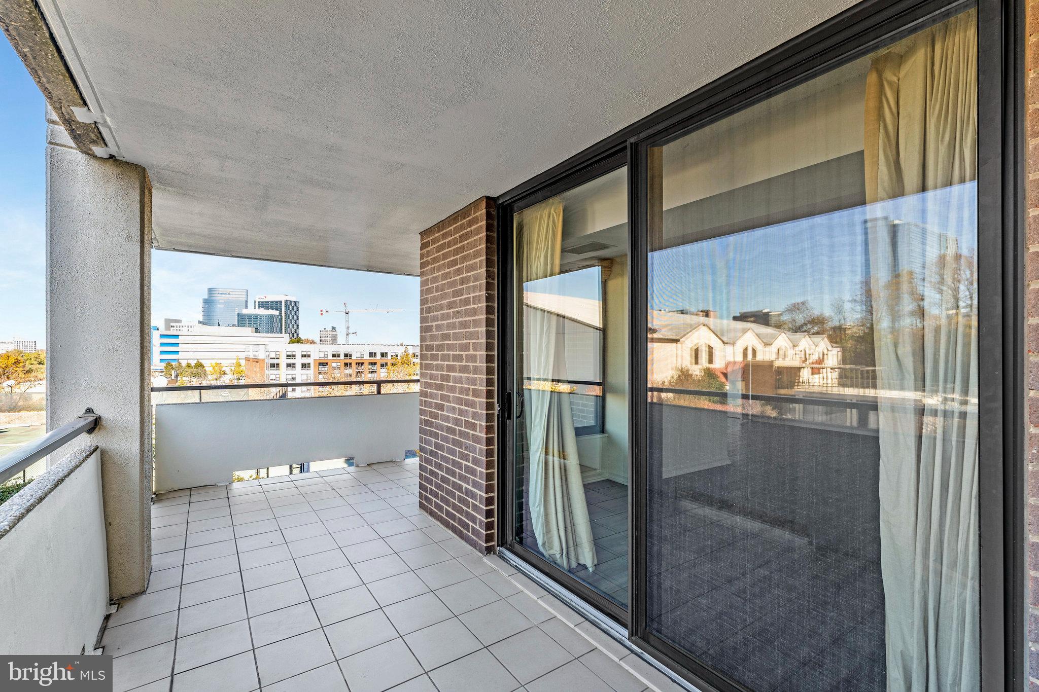 1800 OLD MEADOW ROAD 302