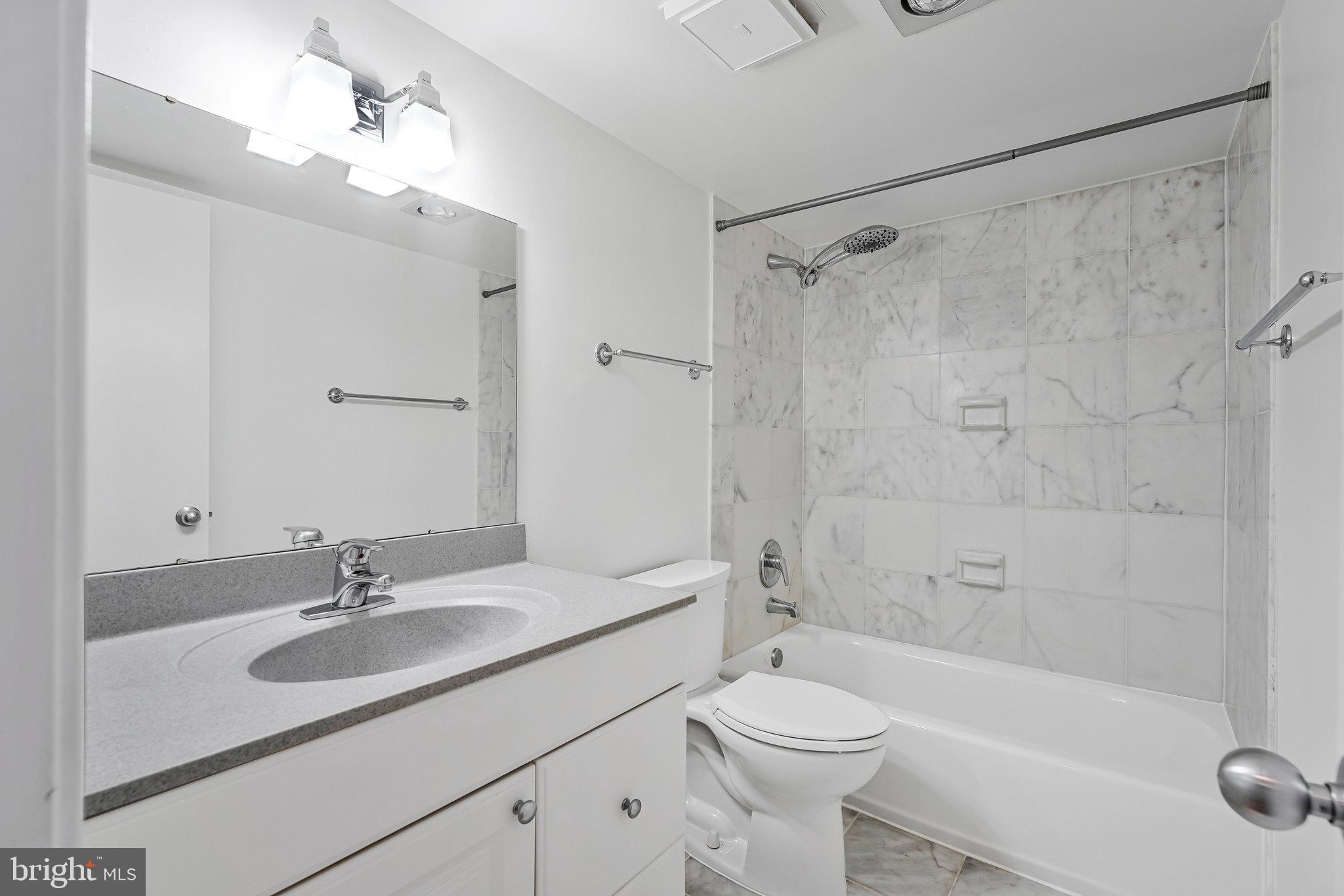 1800 OLD MEADOW ROAD 302