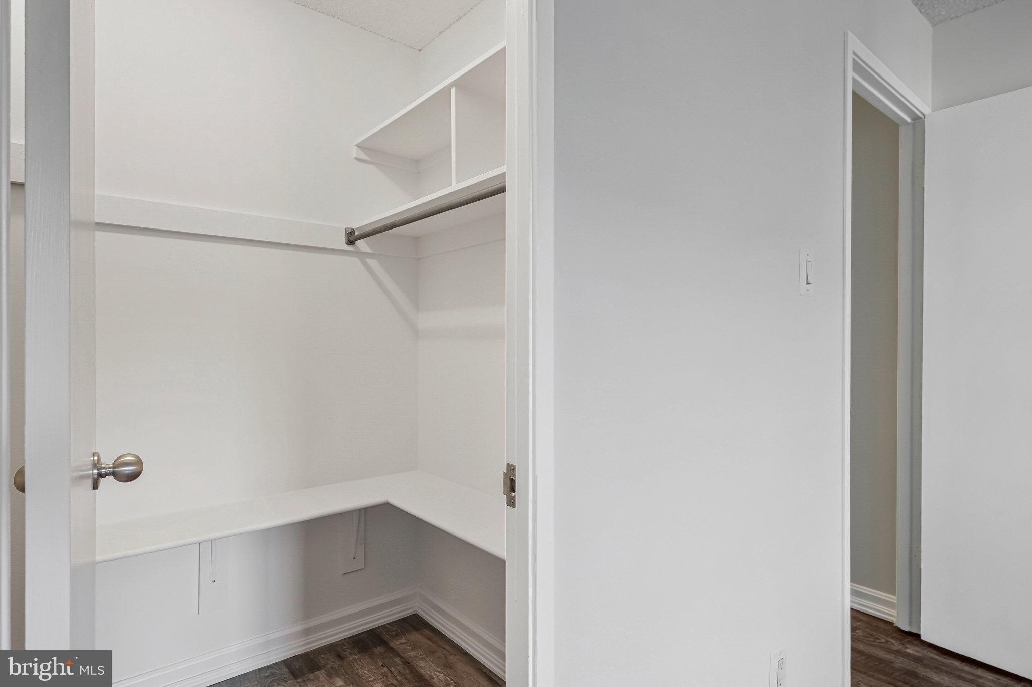 1800 OLD MEADOW ROAD 302