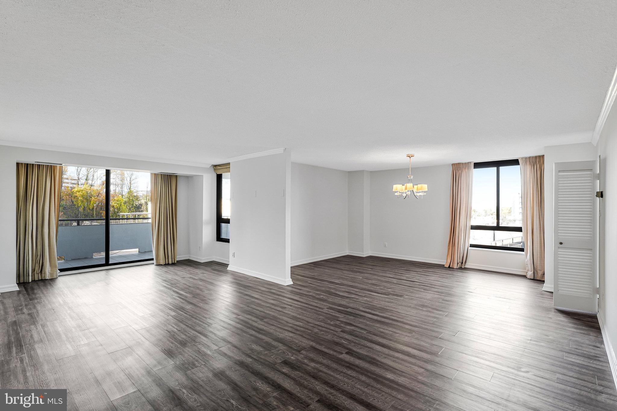 1800 OLD MEADOW ROAD 302