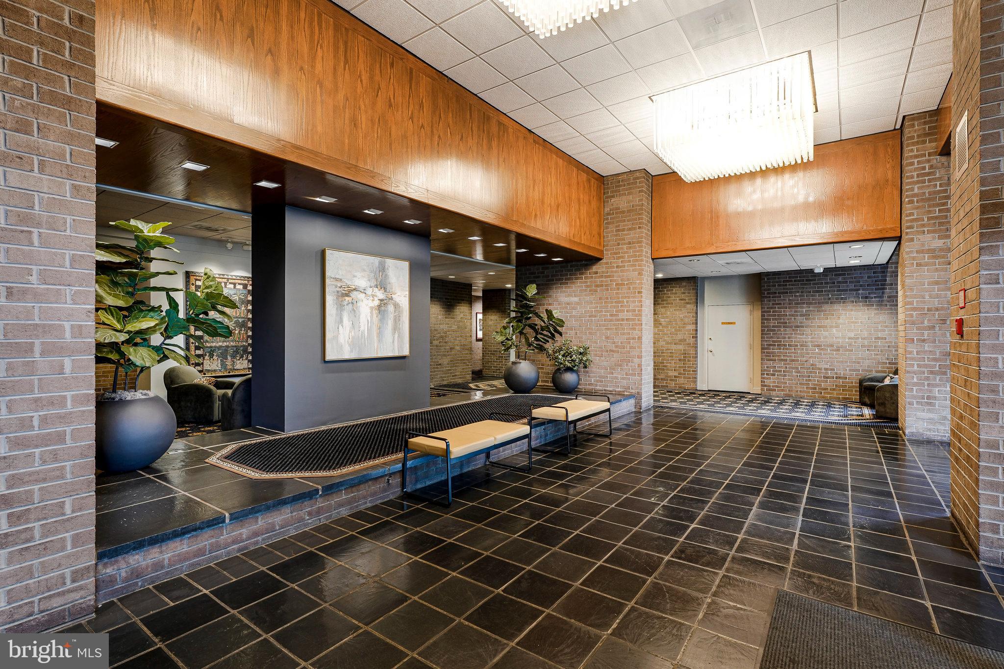 1800 OLD MEADOW ROAD 302