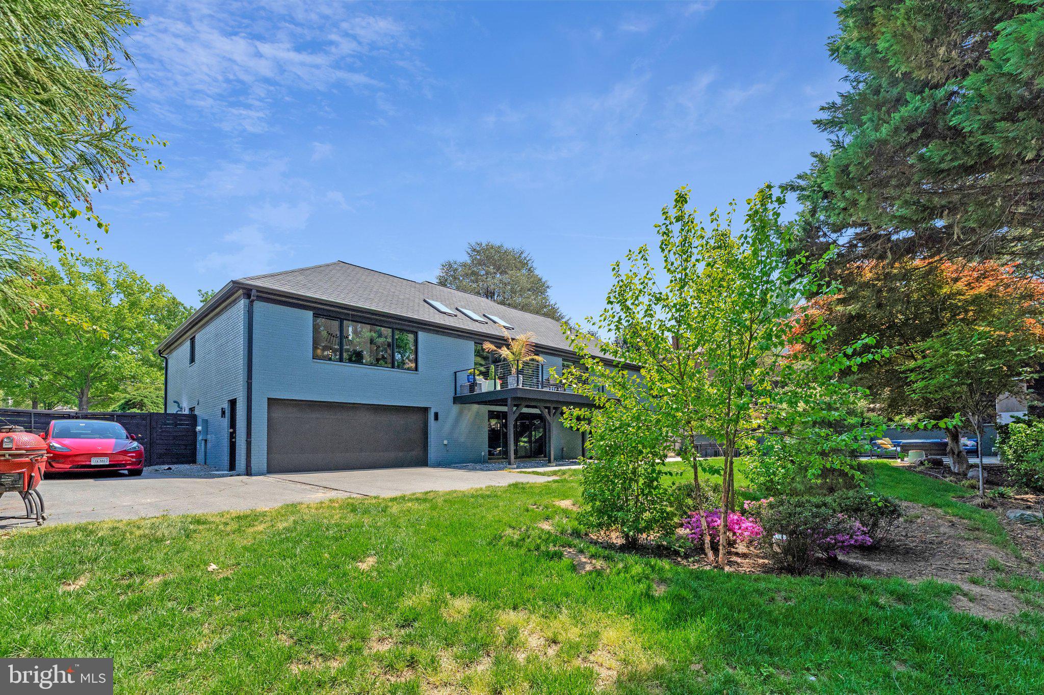 1228 PERRY WILLIAM DRIVE